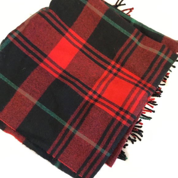 Assorted scarves - Picture 6 of 6